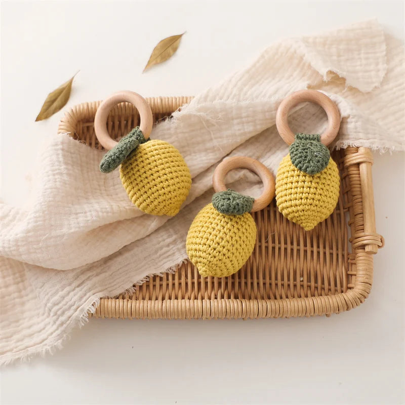 Hochet fruit crochet