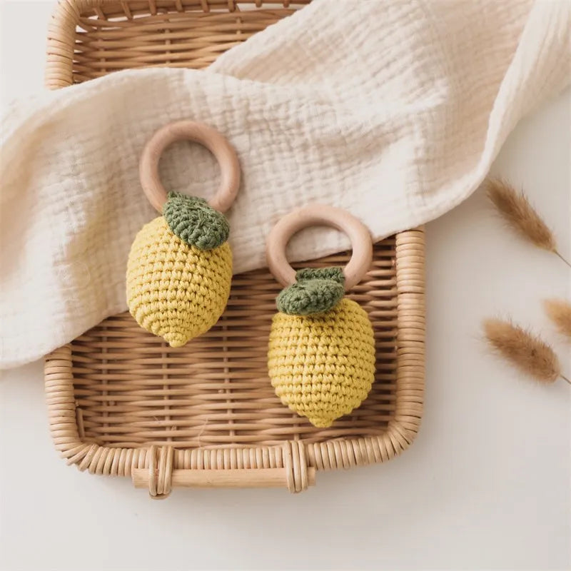 Hochet fruit crochet